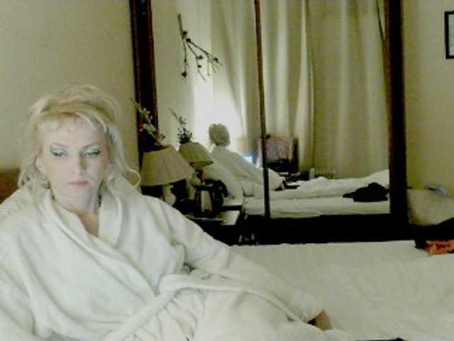 KatrinExcite's BongaCams show and profile