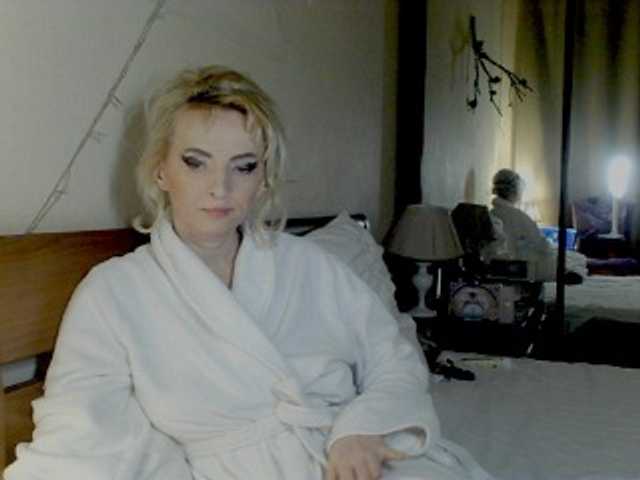 KatrinExcite's BongaCams show and profile