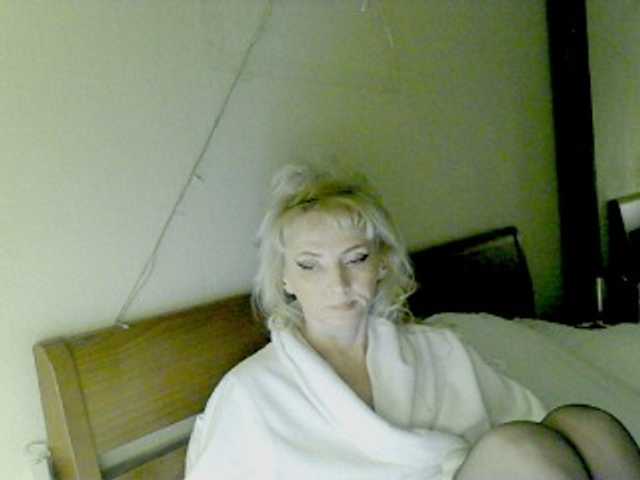 KatrinExcite's BongaCams show and profile