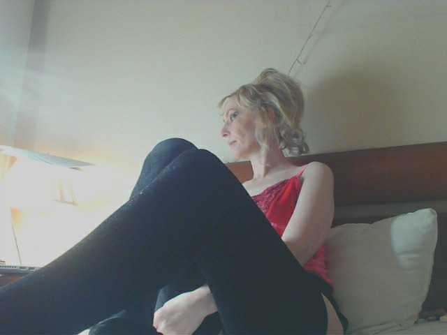 KatrinExcite's BongaCams show and profile