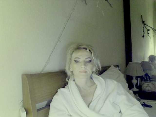 KatrinExcite's BongaCams show and profile