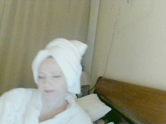 KatrinExcite's BongaCams show and profile