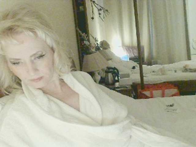 KatrinExcite's BongaCams show and profile