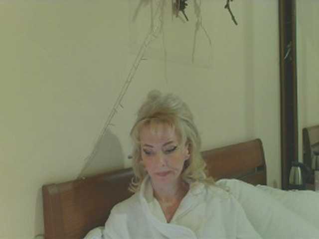 KatrinExcite's BongaCams show and profile