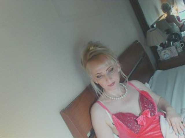 KatrinExcite's BongaCams show and profile