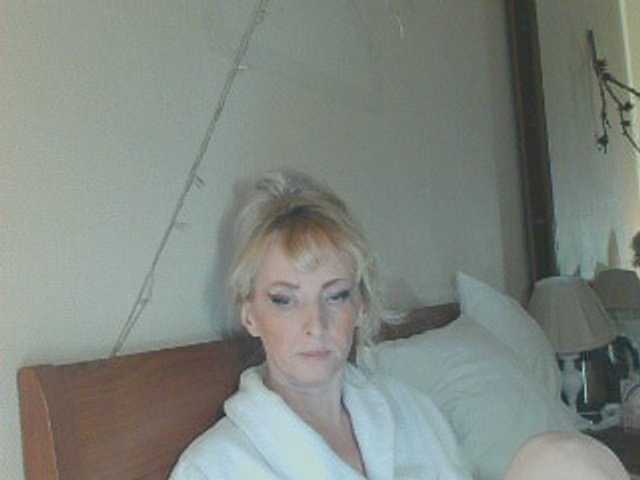 KatrinExcite's BongaCams show and profile