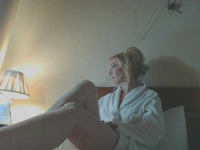 KatrinExcite's BongaCams show and profile