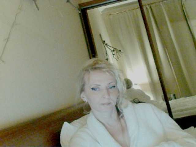 KatrinExcite's BongaCams show and profile