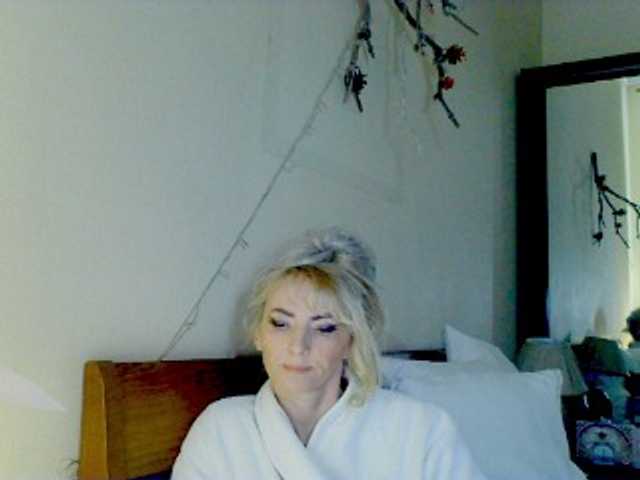 KatrinExcite's BongaCams show and profile