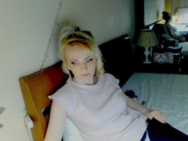 KatrinExcite's BongaCams show and profile