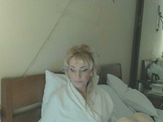 KatrinExcite's BongaCams show and profile