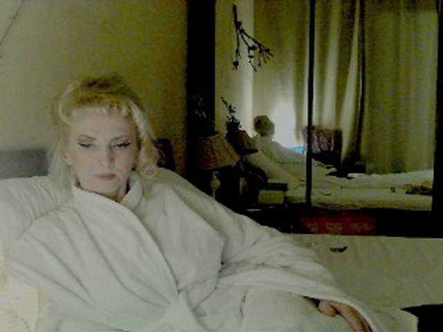 KatrinExcite's BongaCams show and profile