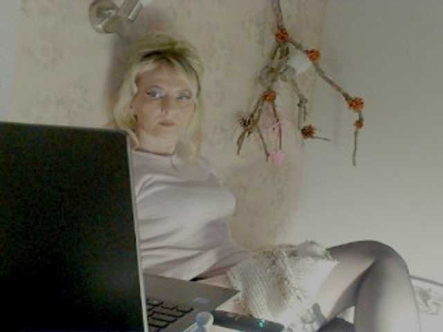 KatrinExcite's BongaCams show and profile