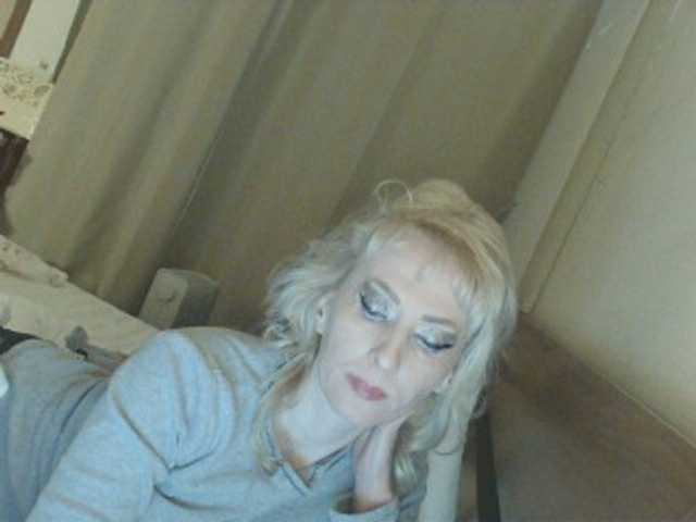 KatrinExcite's BongaCams show and profile