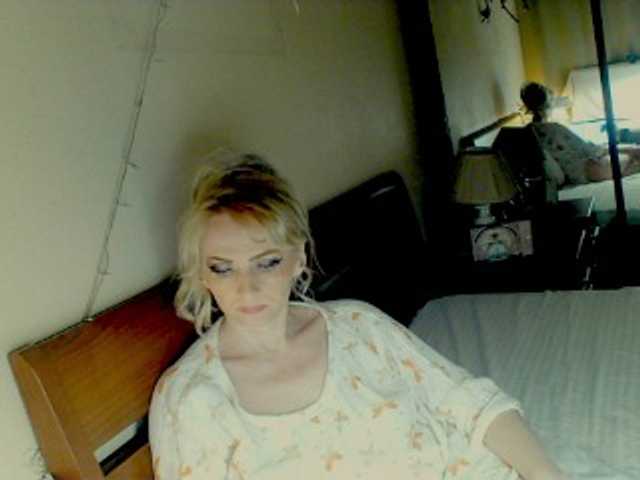 KatrinExcite's BongaCams show and profile