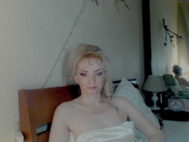 KatrinExcite's BongaCams show and profile