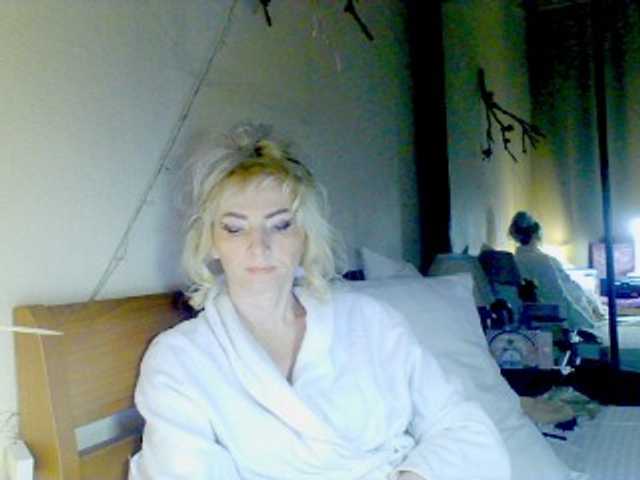 KatrinExcite's BongaCams show and profile