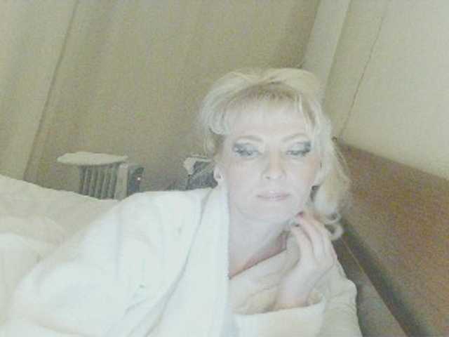 KatrinExcite's BongaCams show and profile