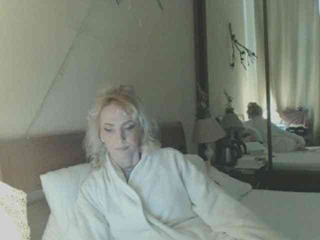 KatrinExcite Live Webcam on BongaCams