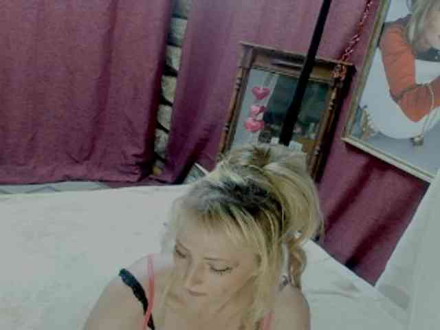 KatrinExcite webcam