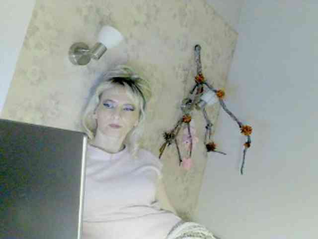 KatrinExcite Live Webcam on BongaCams