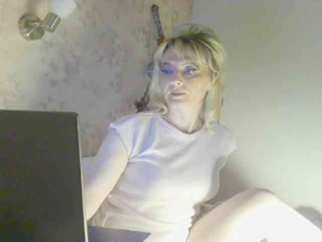 KatrinExcite webcam