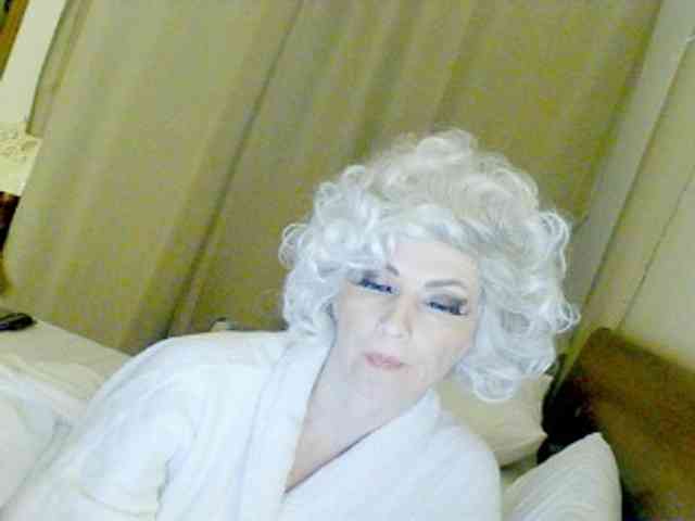 KatrinExcite Live Webcam on BongaCams