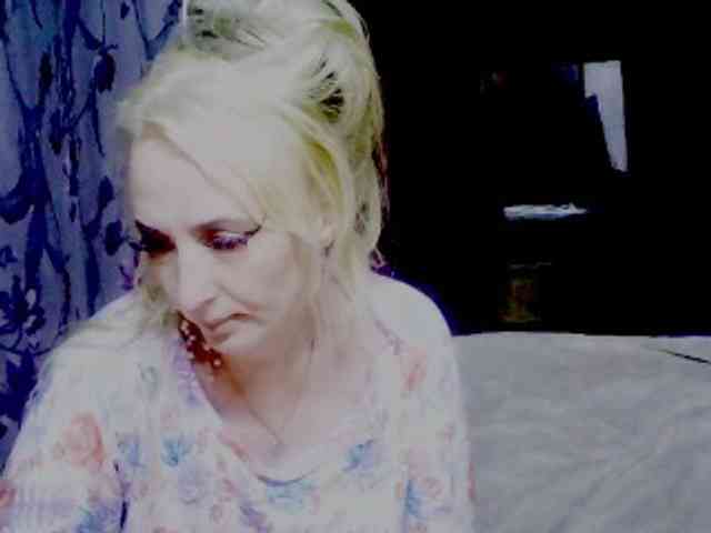 free live chat KatrinExcite