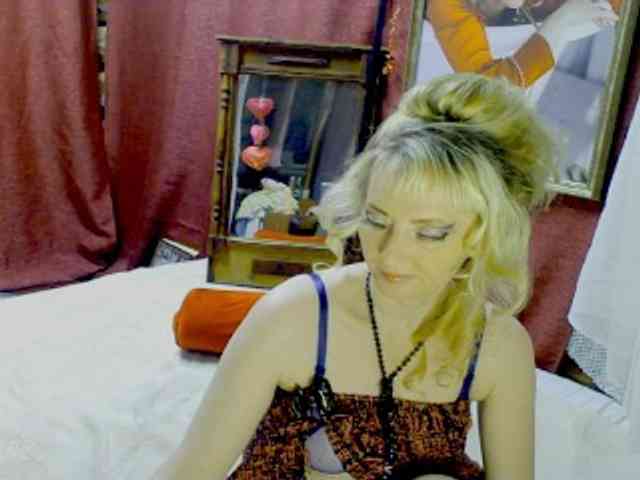 KatrinExcite webcam