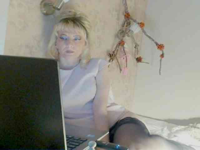 KatrinExcite Live Webcam on BongaCams