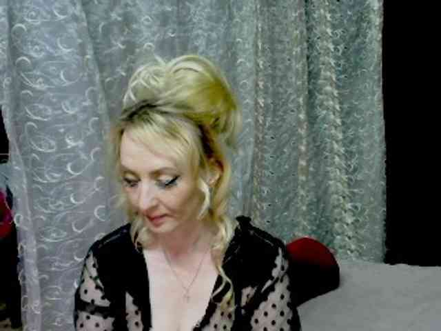 KatrinExcite webcam