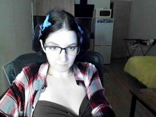 Victoria_Winters webcam