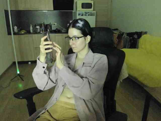 Victoria_Winters webcam