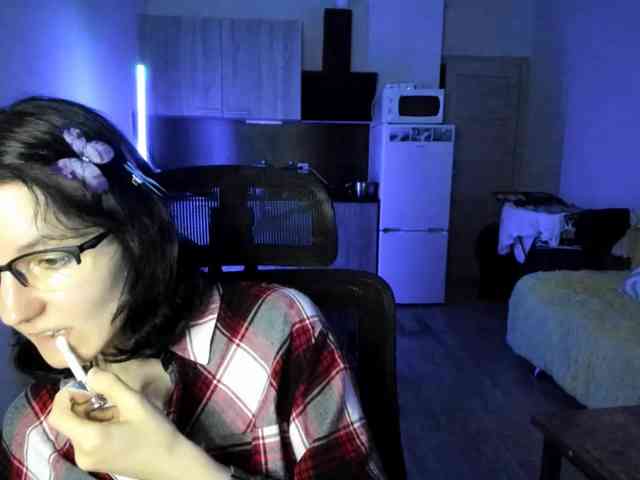 Victoria_Winters webcam