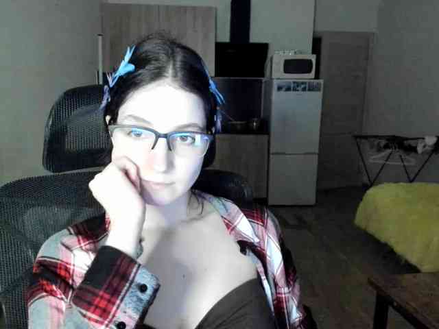 Victoria_Winters webcam