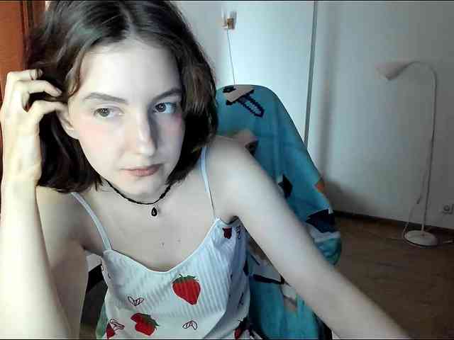 Ctrl_V_Desire webcam