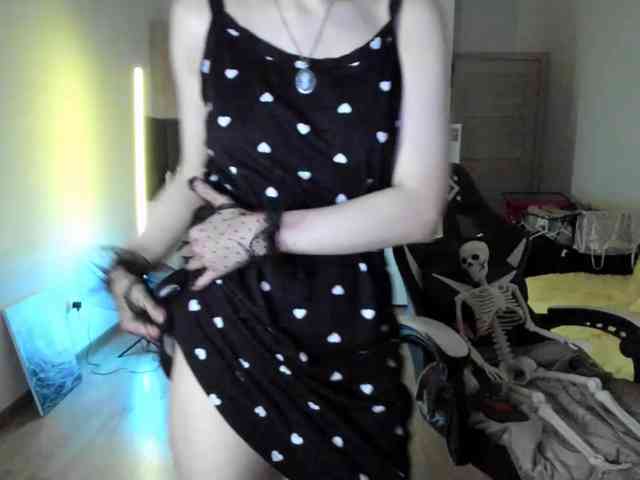 Victoria_Winters webcam
