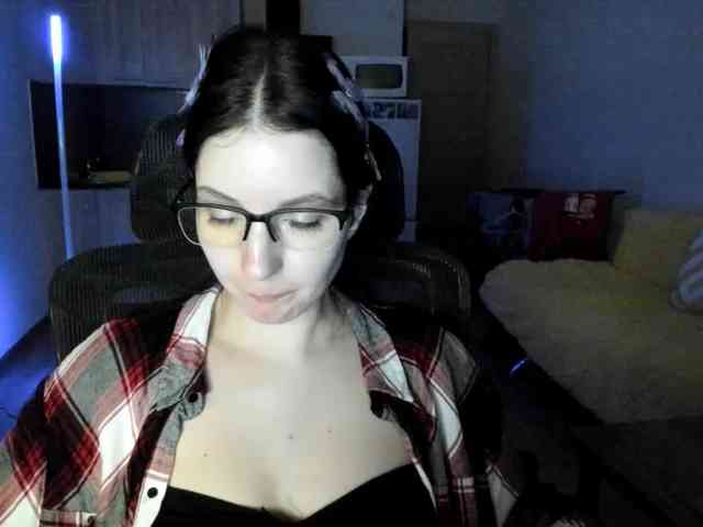 Victoria_Winters webcam