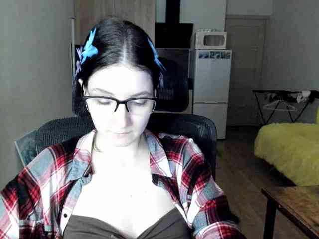 Victoria_Winters webcam