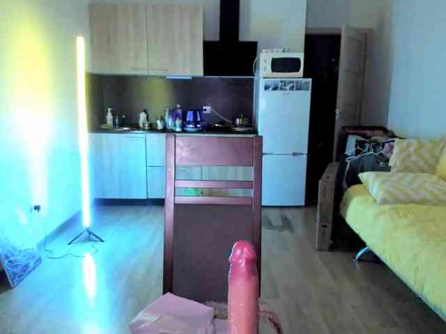 Victoria_Winters webcam