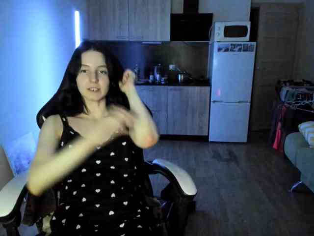 Victoria_Winters webcam