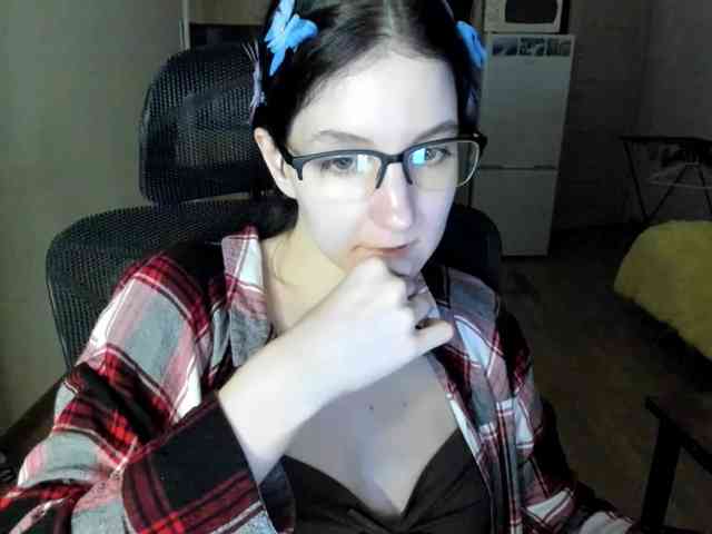 Victoria_Winters webcam