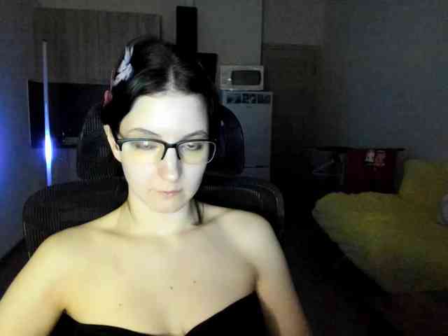 Victoria_Winters webcam