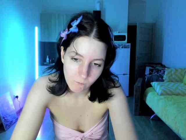 Victoria_Winters webcam