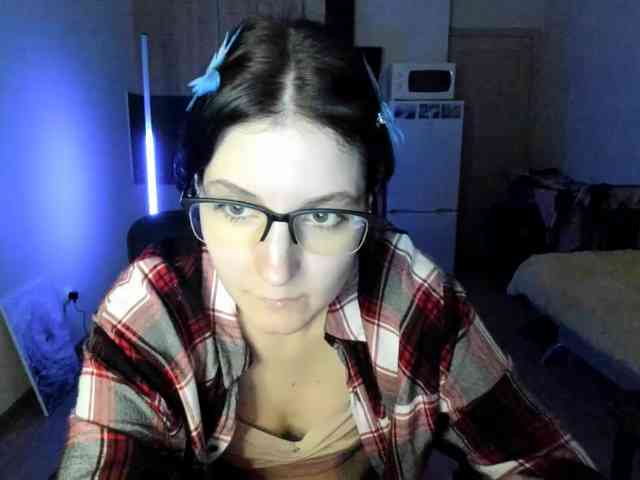 Victoria_Winters webcam