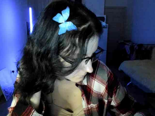 Victoria_Winters webcam