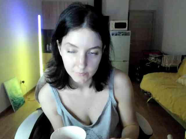 Victoria_Winters webcam
