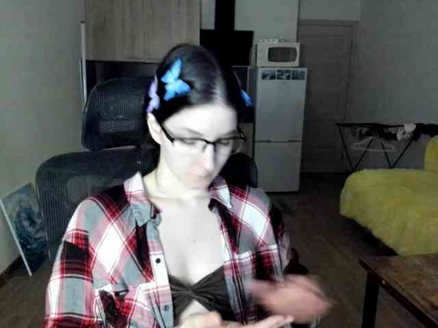 Victoria_Winters webcam