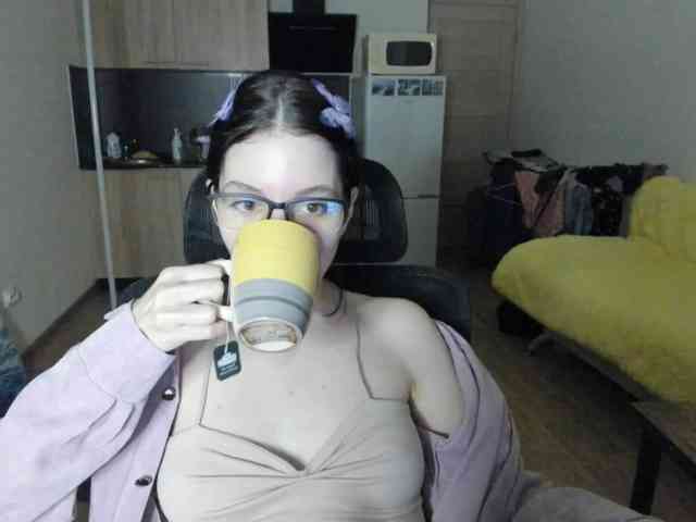 Victoria_Winters webcam