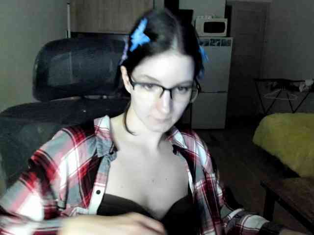 Victoria_Winters webcam